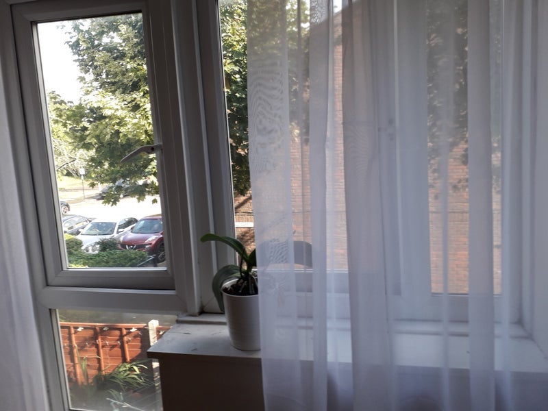 Room Gallon Close in Greater London