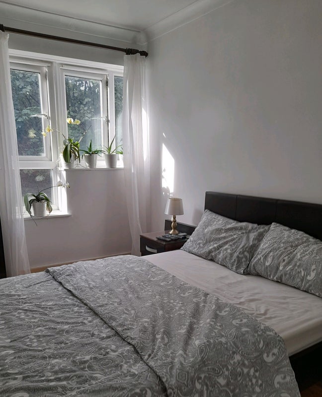 Room Gallon Close in Greater London
