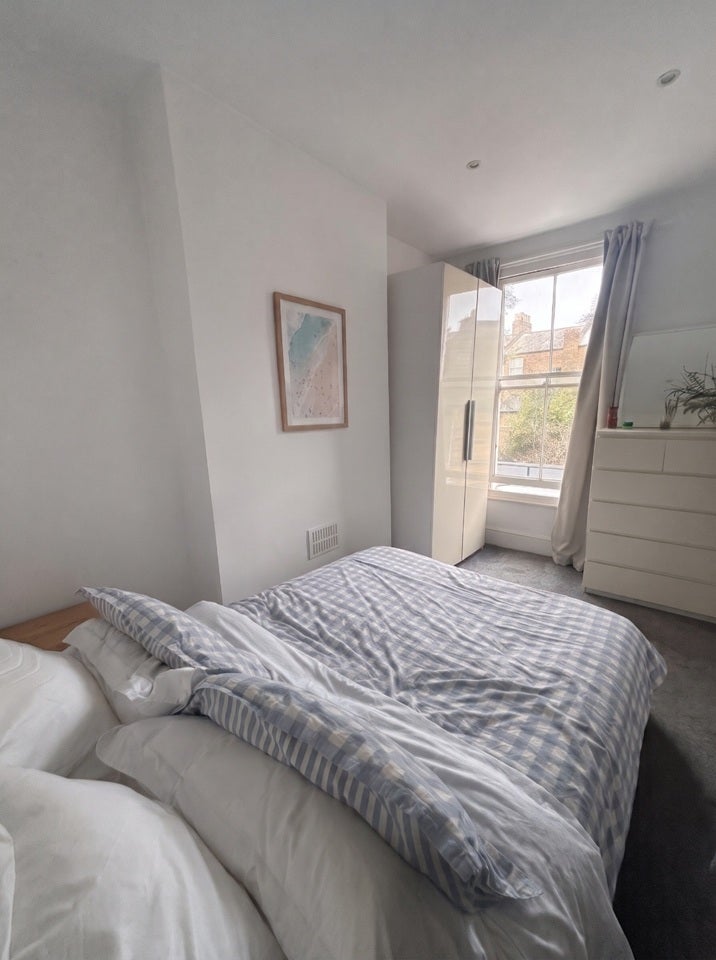 Flat Chantrey Road in Greater London
