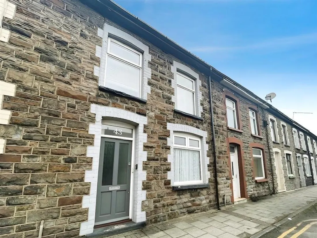 House North Road in Porth