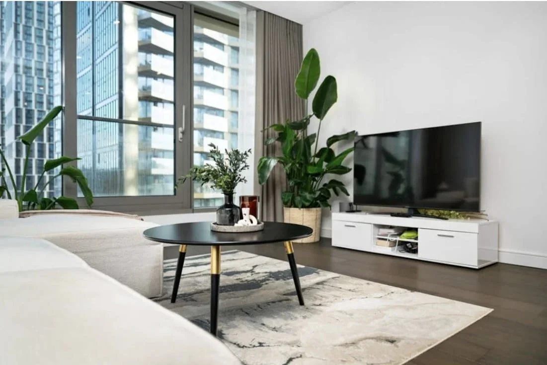 Flat Park Drive in Greater London