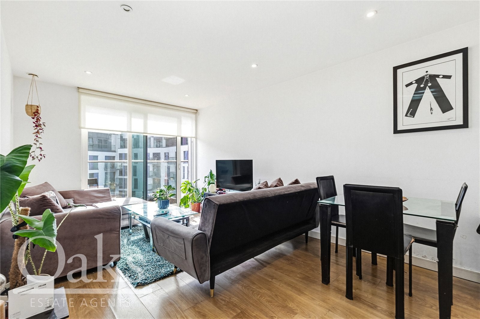 Flat Saffron Square in Greater London