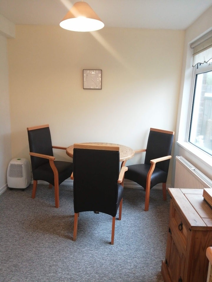 Room Woburn Avenue in Greater London