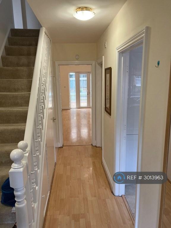 House Cowslip Road in Greater London