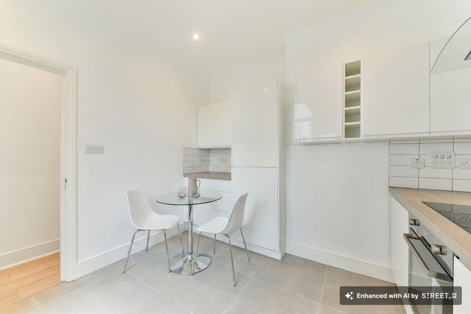 Flat Kilburn Lane in City of Westminster