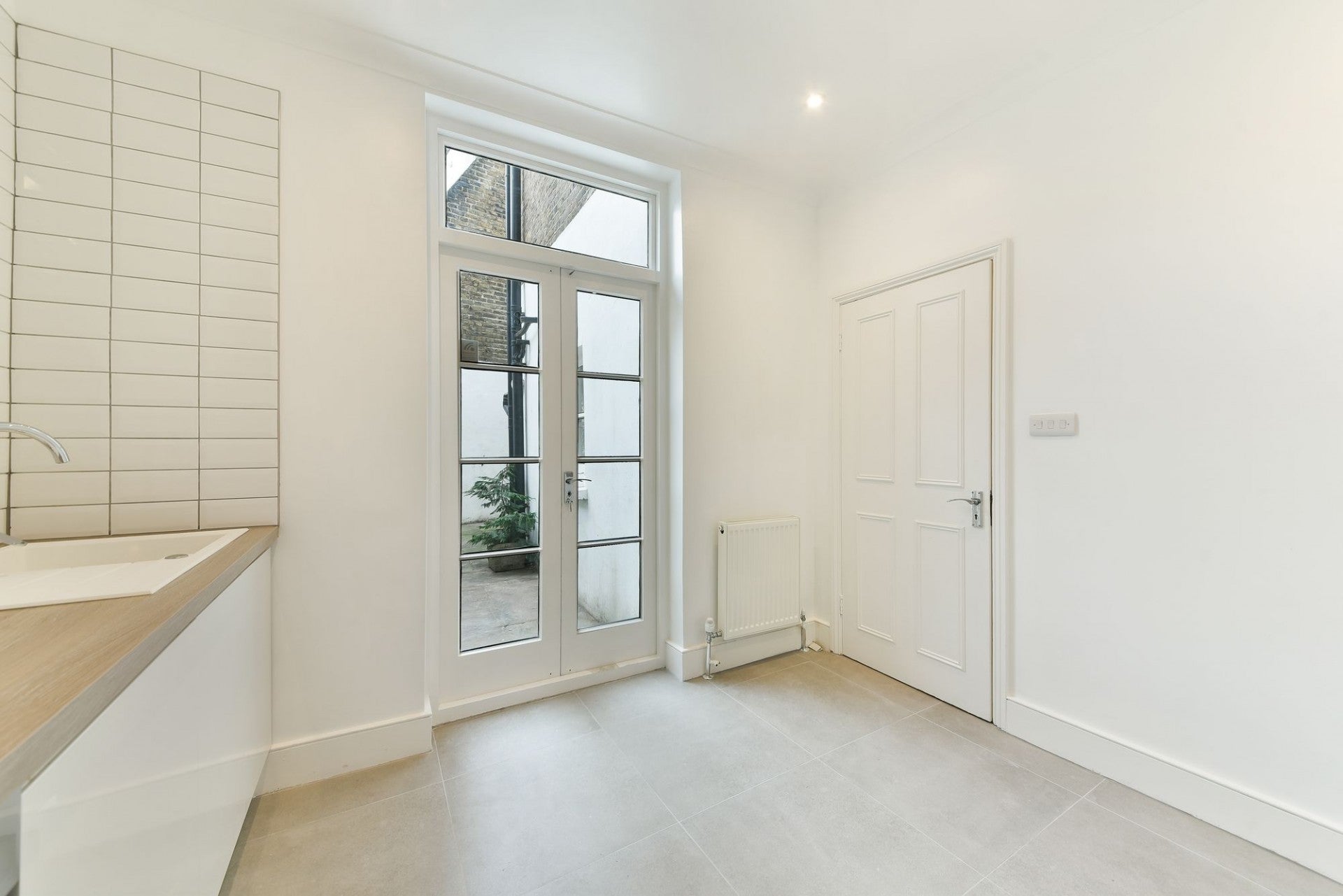Flat Kilburn Lane in City of Westminster