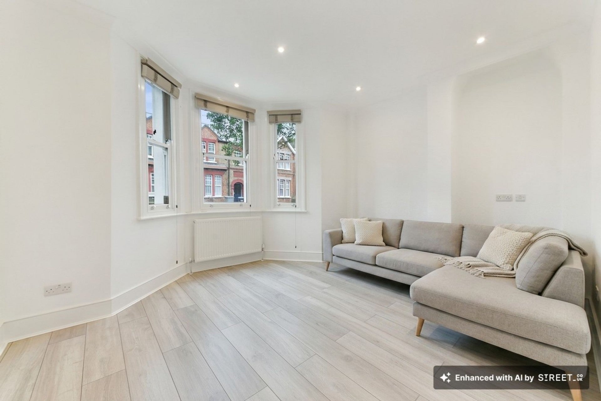 Flat Kilburn Lane in City of Westminster