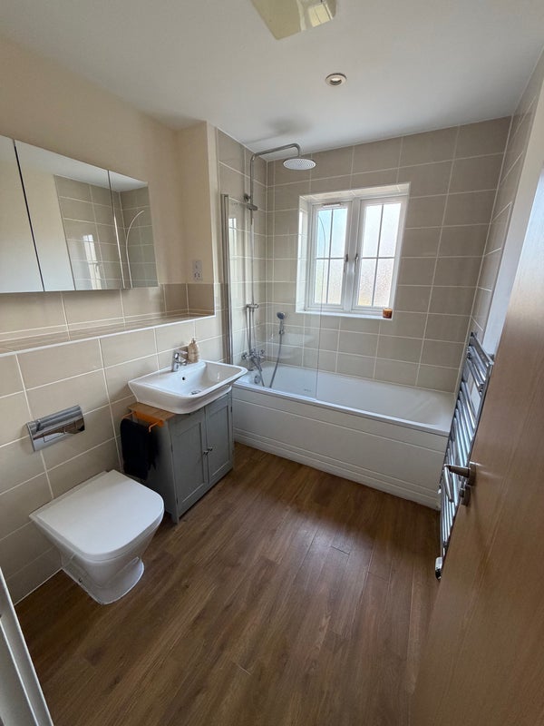 Room Horwood Way in Maidstone