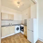 Flat Huntly Gardens in Glasgow