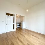 Flat Huntly Gardens in Glasgow