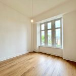Flat Huntly Gardens in Glasgow