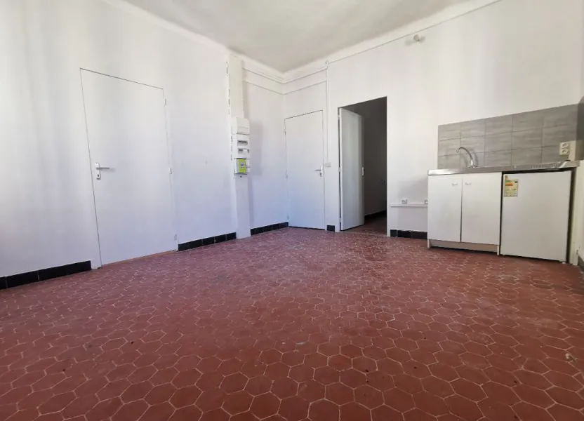 Flat Cours Toussaint Merle in La Seyne-sur-Mer