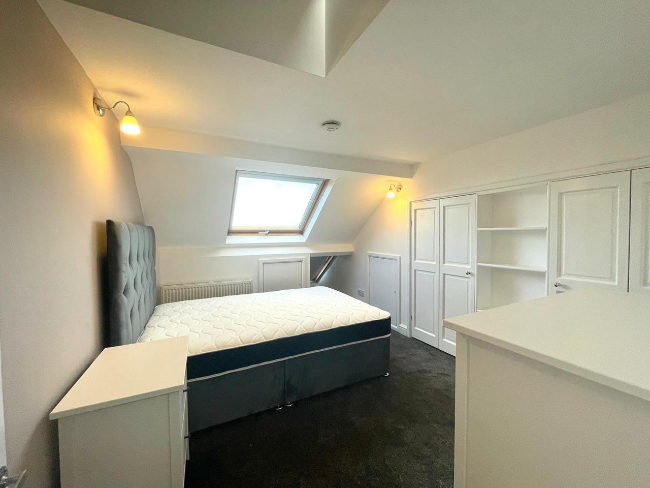 Room Gloucester Road North in Bristol