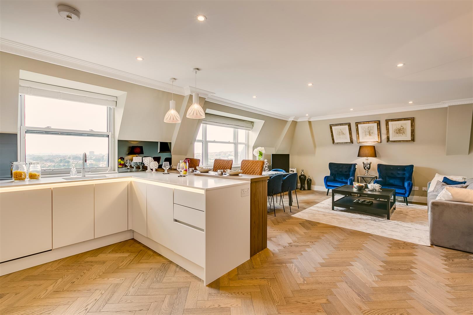 Flat Boydell Court in London
