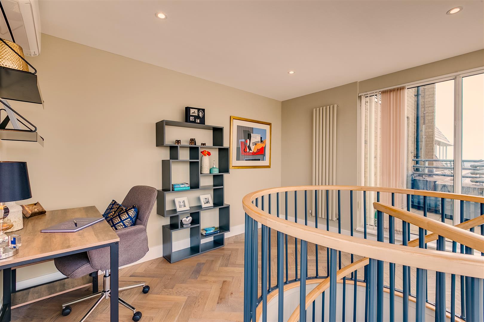 Flat Boydell Court in London
