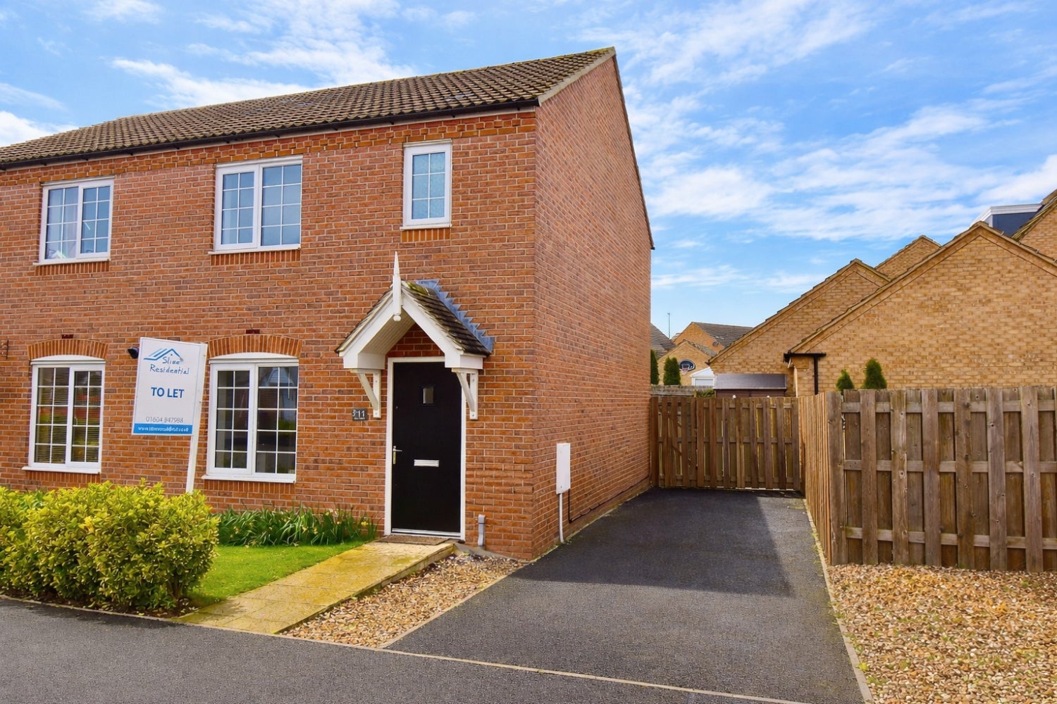 House The Furrows in Moulton