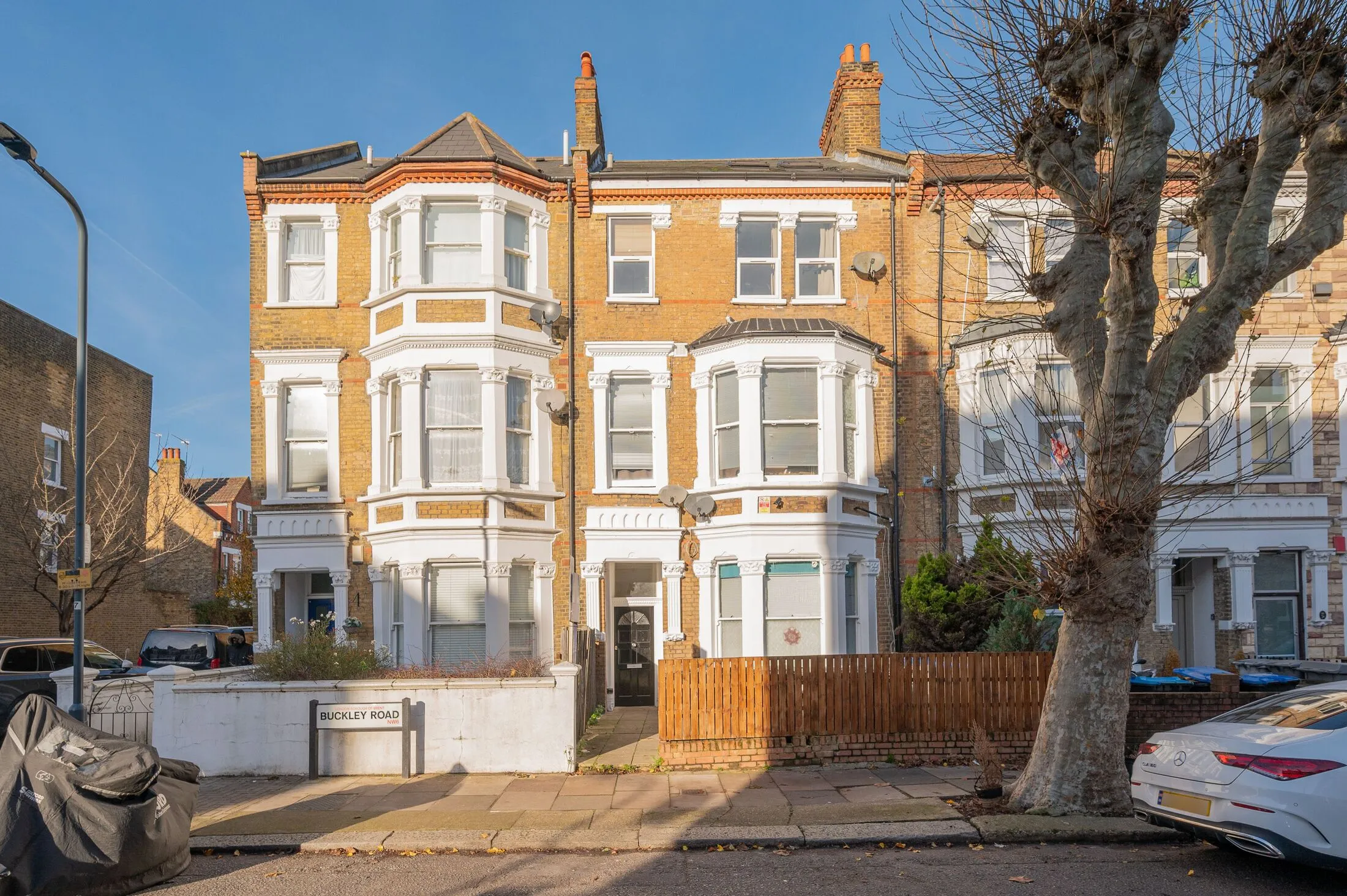 Flat Buckley Road in Greater London