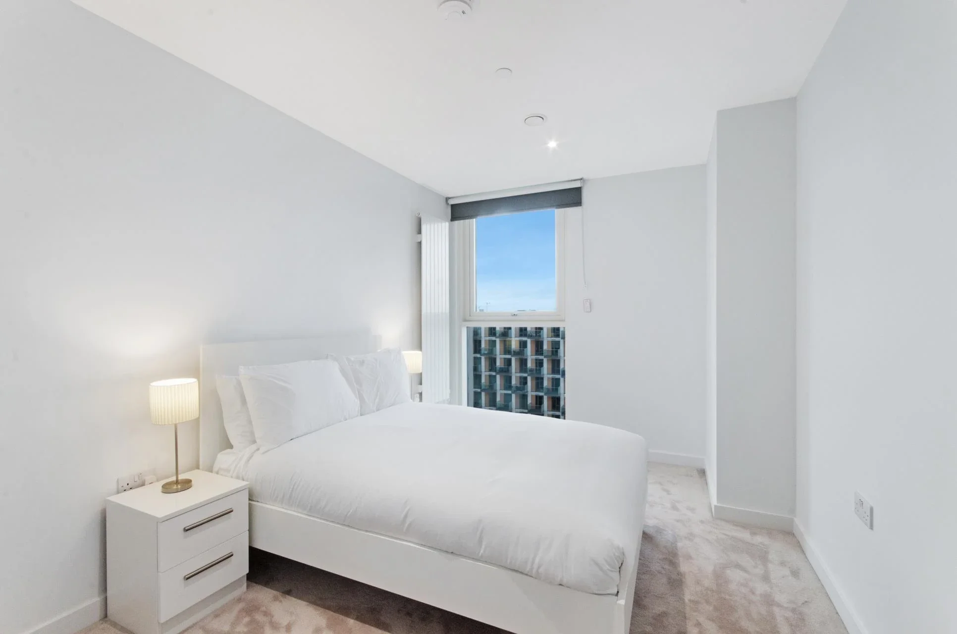 Flat Royal Crest Avenue in Greater London