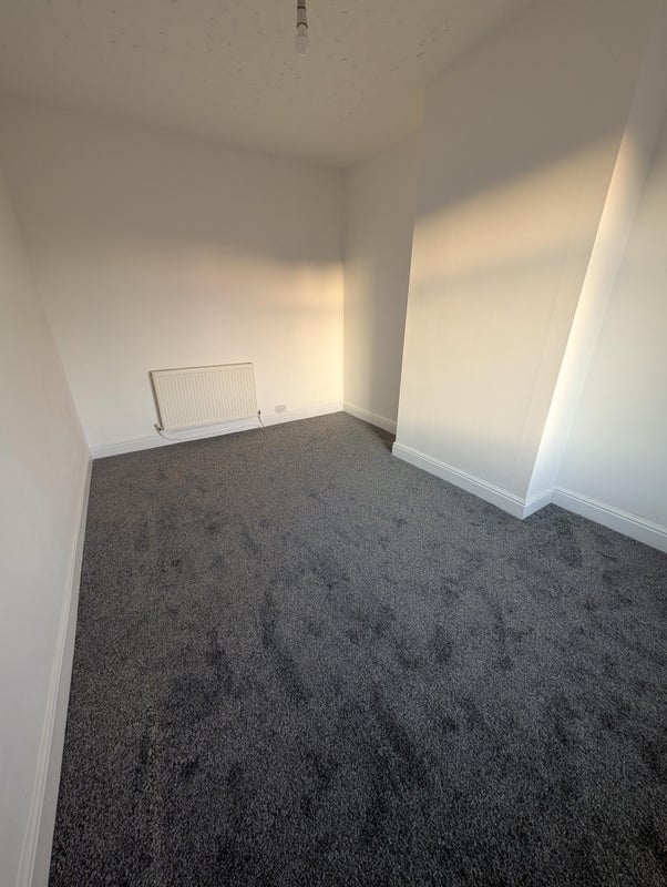 Room Blantyre Street in Salford