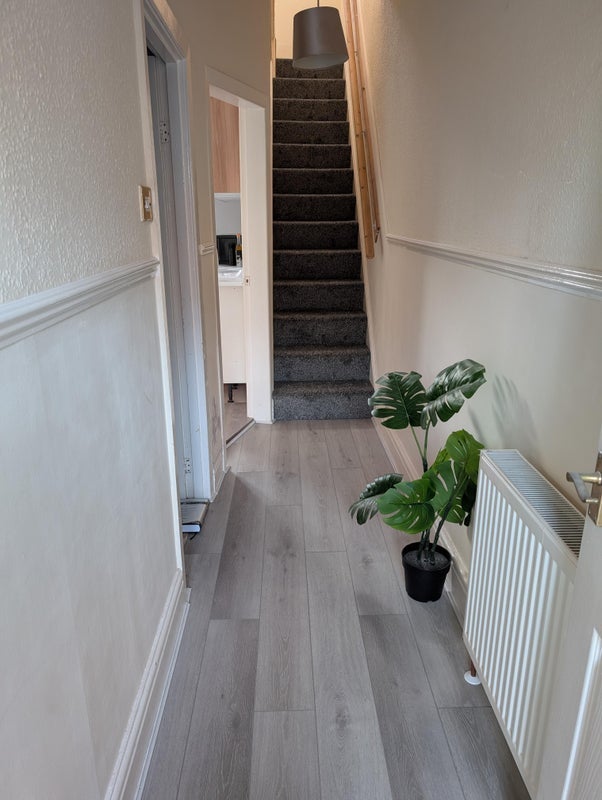 Room Blantyre Street in Salford