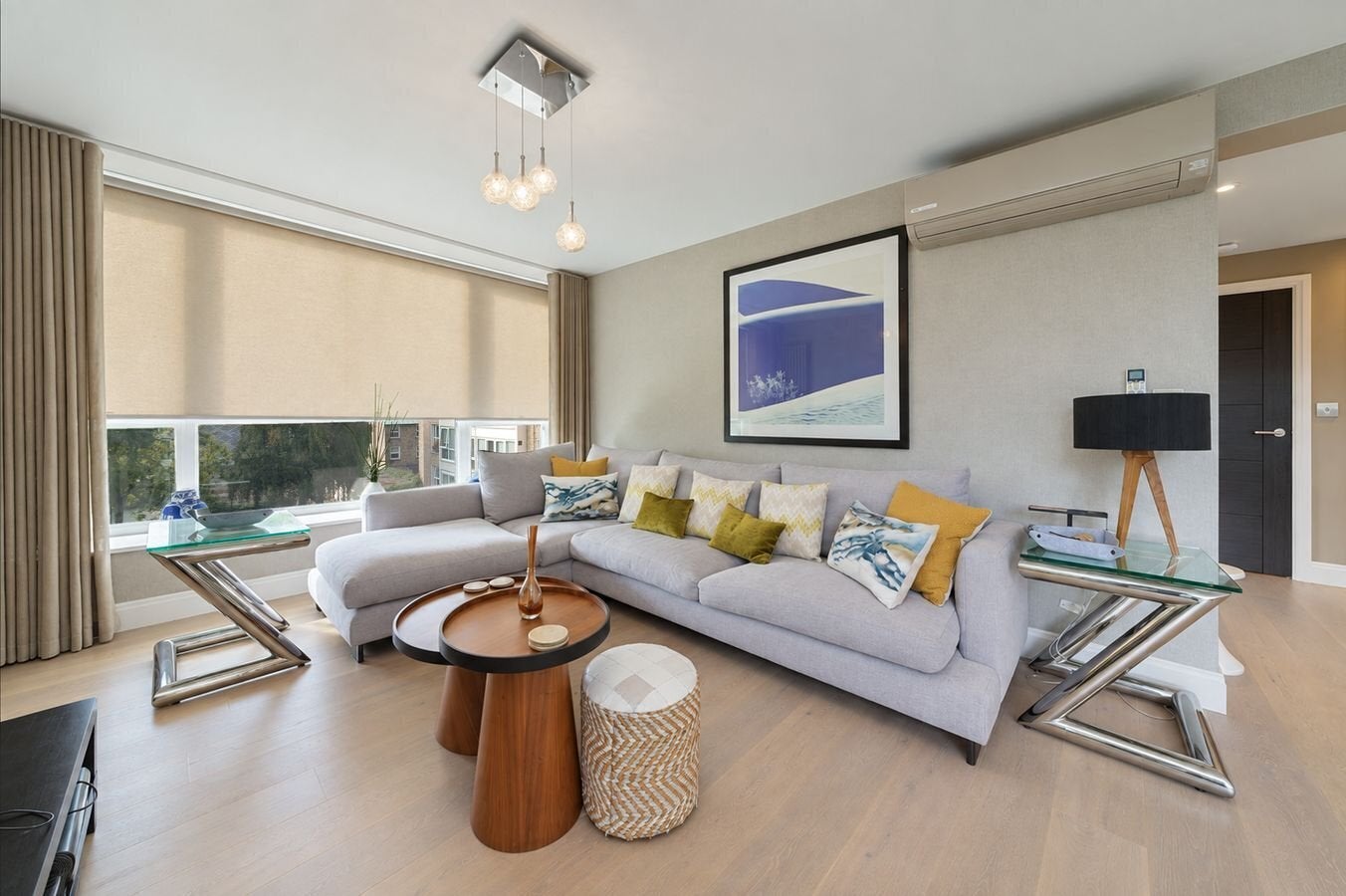 Flat Boydell Court in Greater London