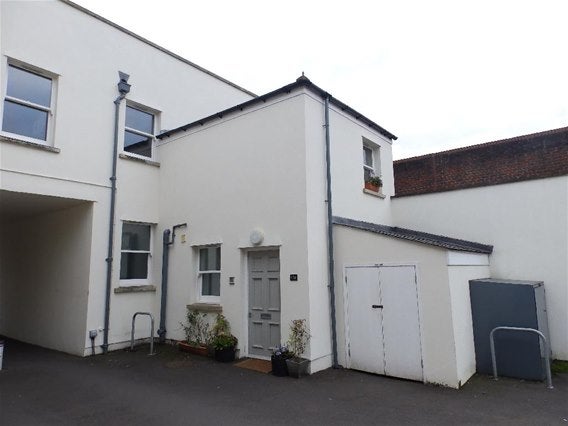 Flat Brighton Road in Greater London
