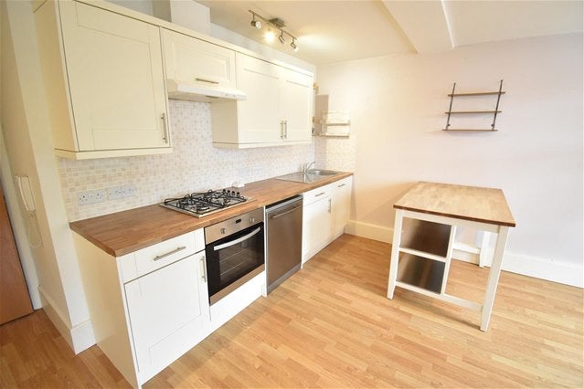 Flat Brighton Road in Greater London