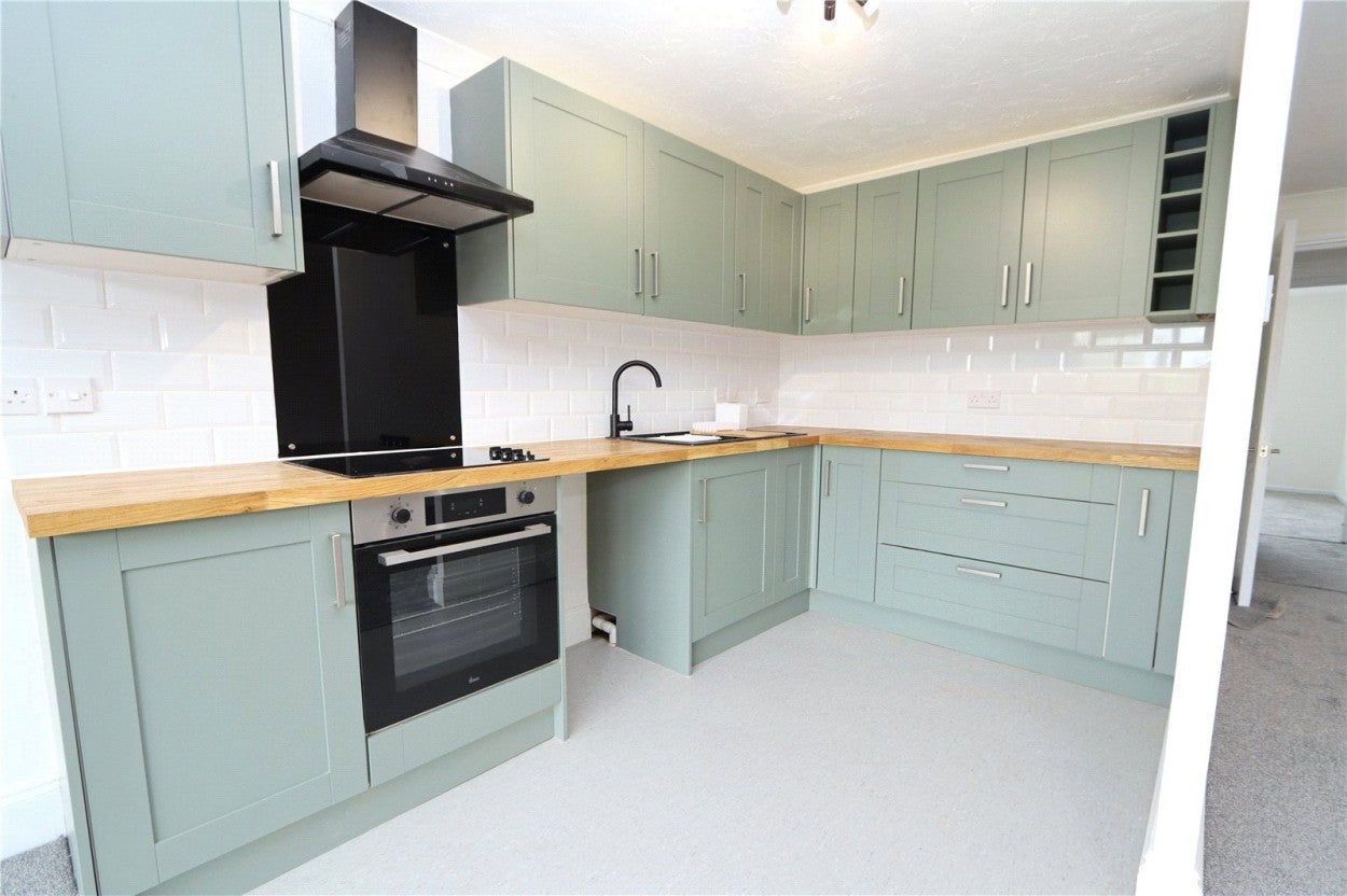 Flat Shackleton Place in Milton Keynes