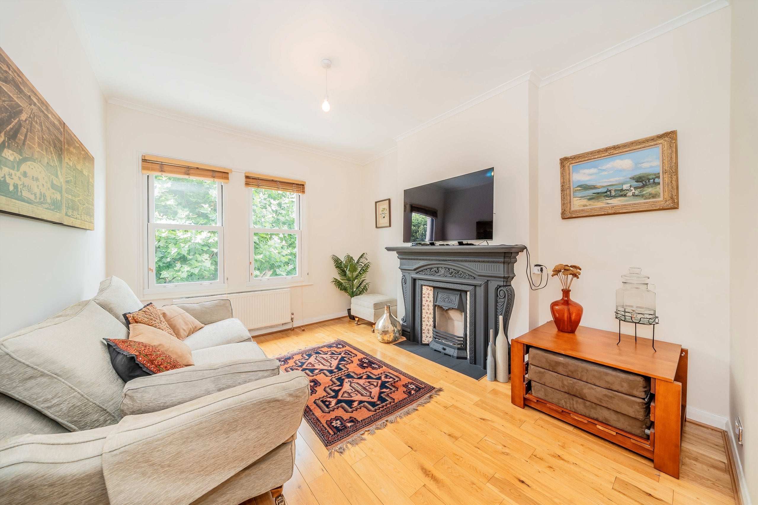 Flat Fernhead Road in City of Westminster