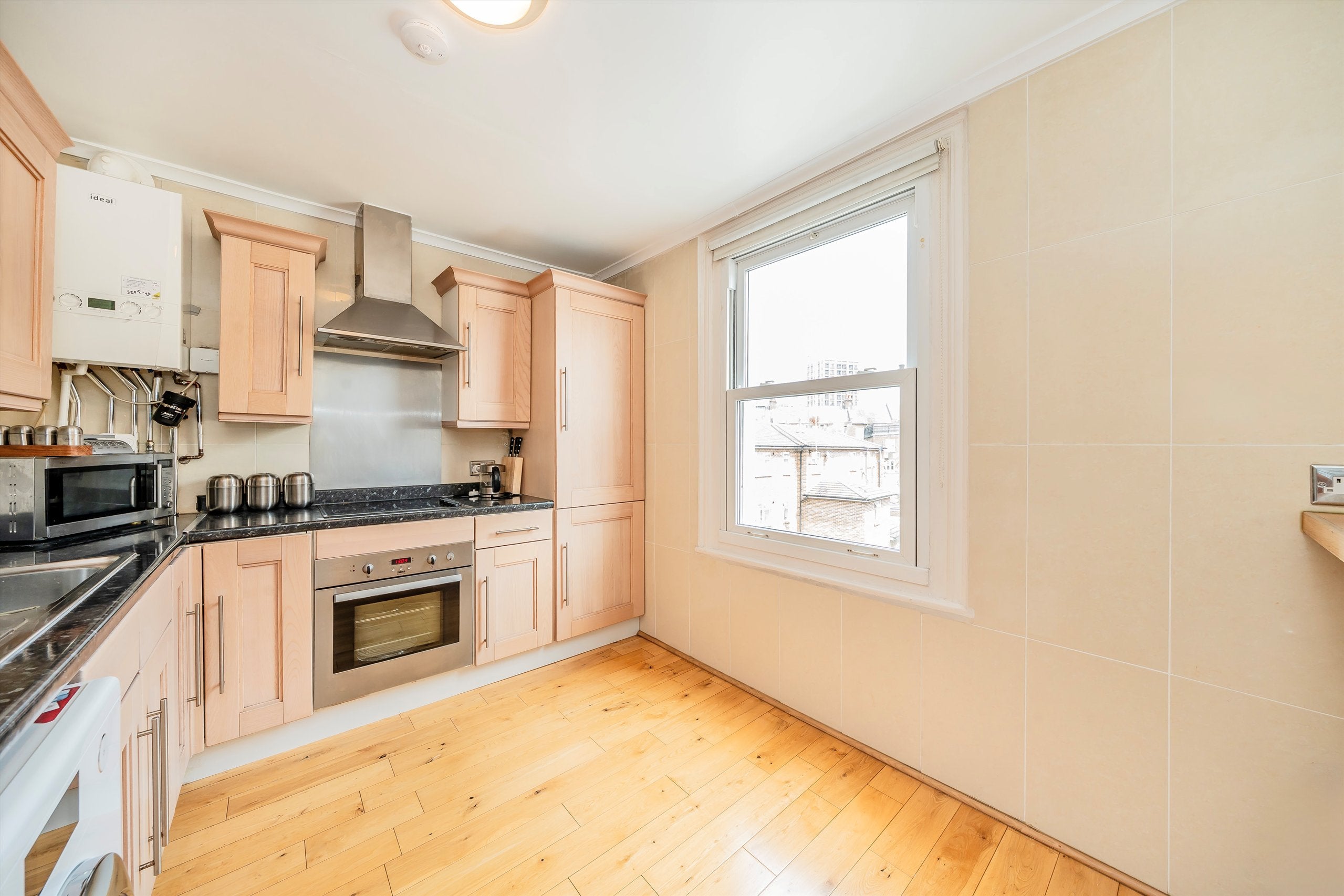 Flat Fernhead Road in City of Westminster