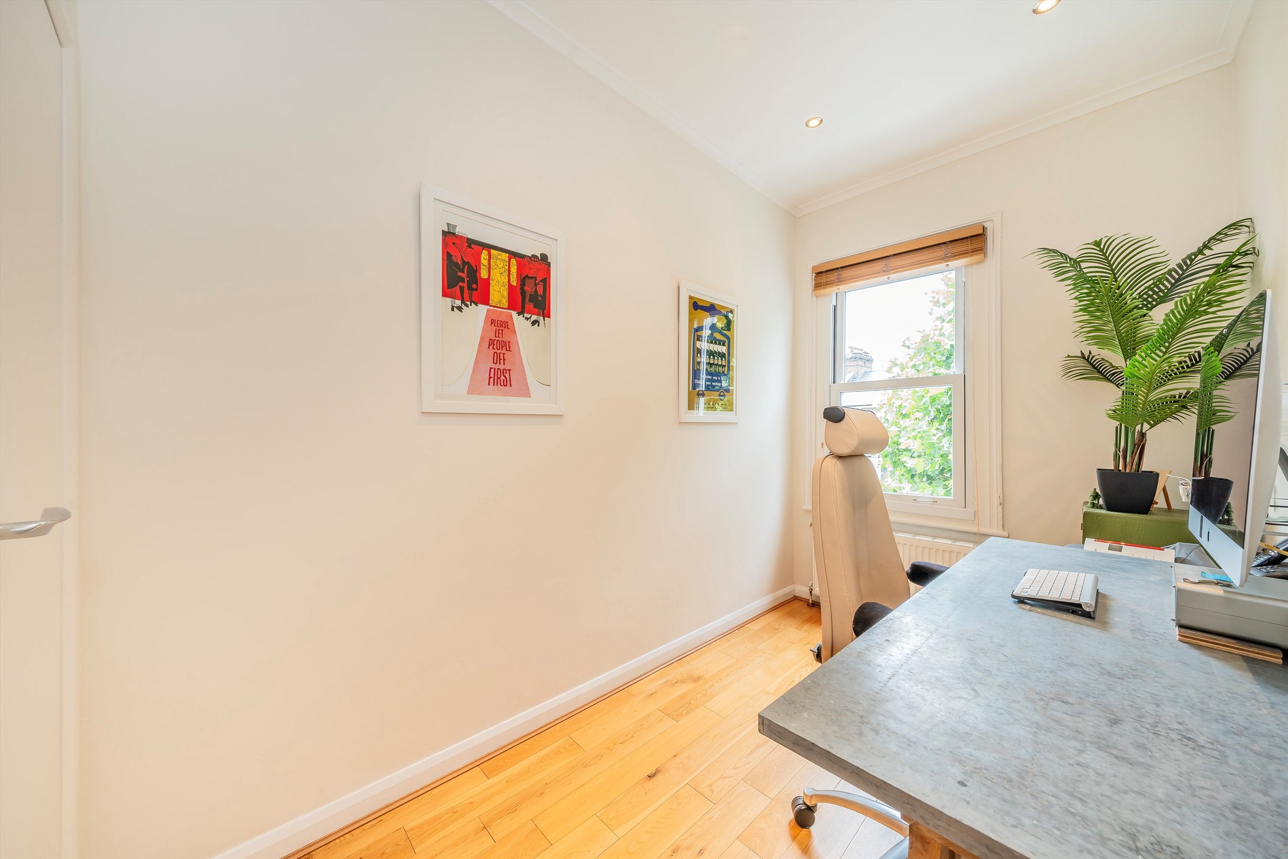 Flat Fernhead Road in City of Westminster