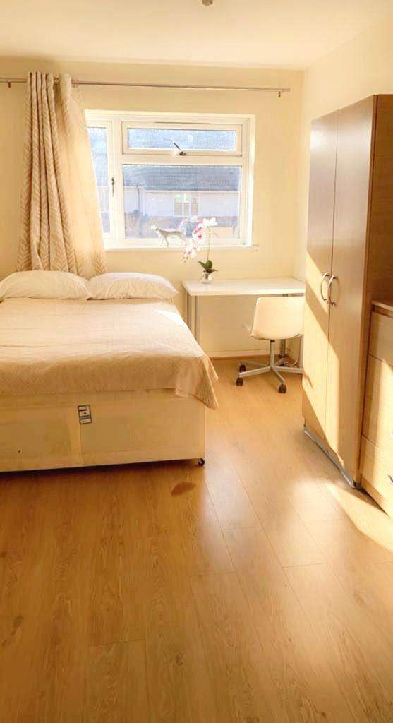 Flat Alexandra Road in Greater London