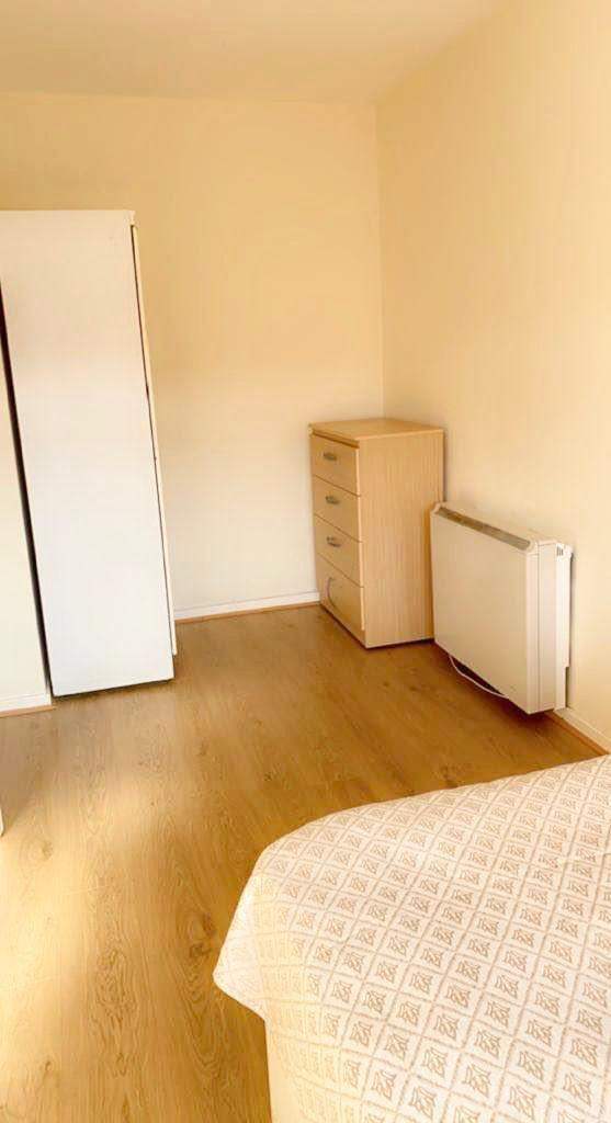 Flat Alexandra Road in Greater London