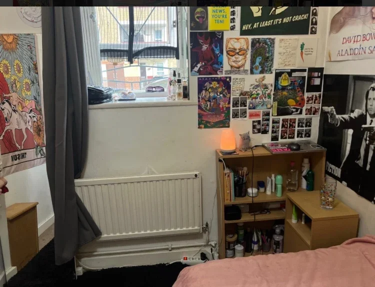 Room Hilldrop Road in Greater London