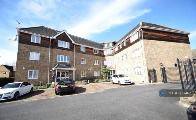 Flat Osborne Street in Slough