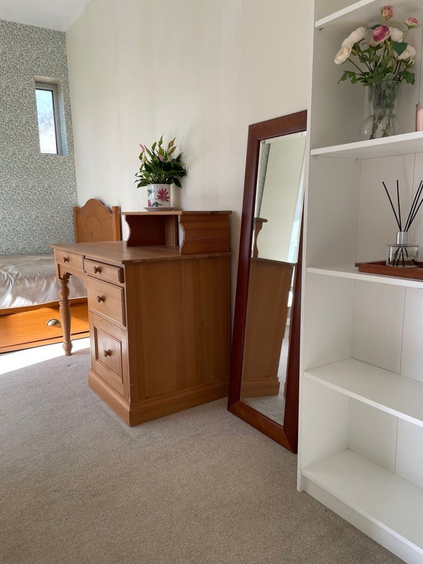 Room Sharpley Road in Charnwood