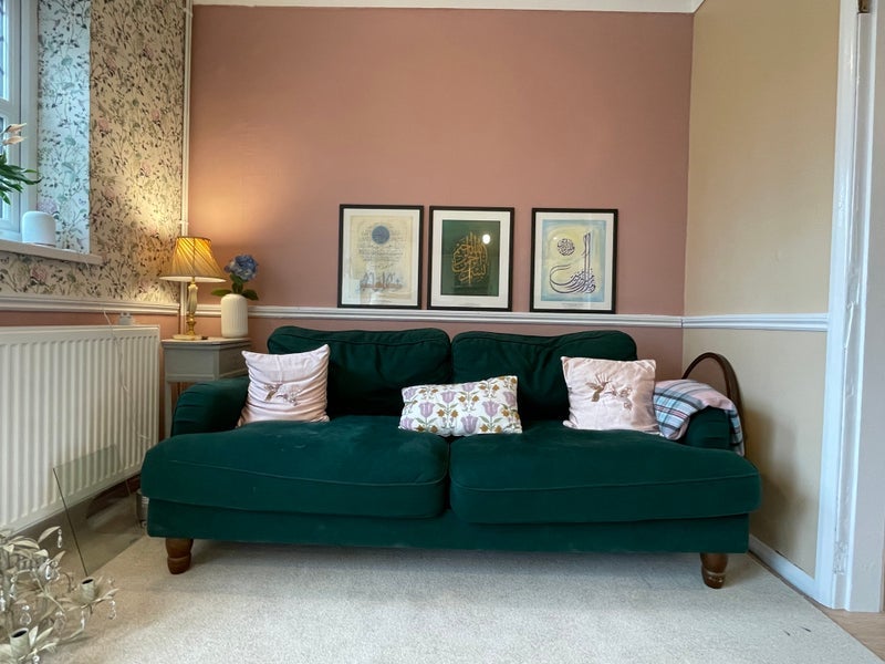 Room Sharpley Road in Charnwood