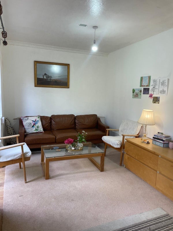 Room Sharpley Road in Charnwood