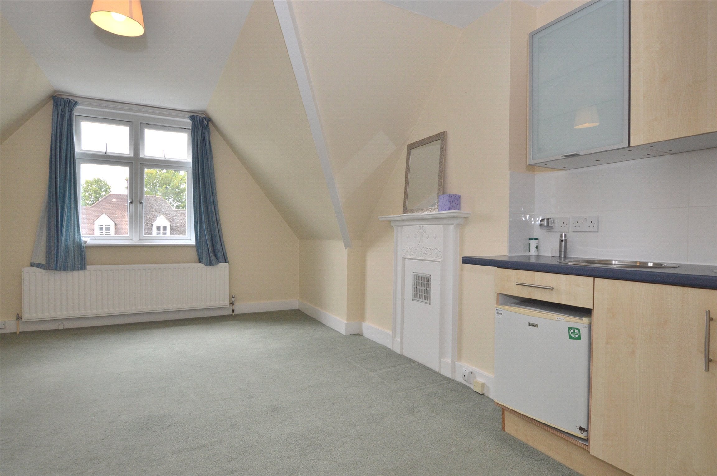 Flat Somers Road in Reigate and Banstead