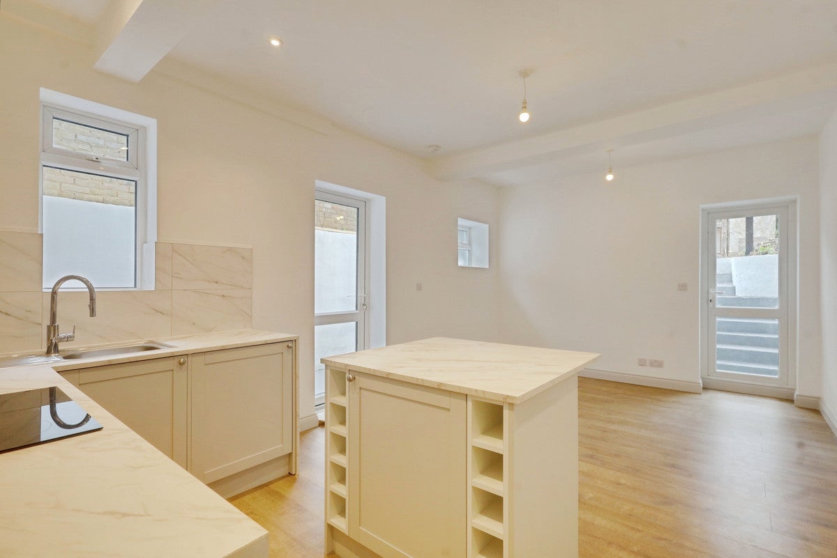 Flat York Road in Southend-on-Sea
