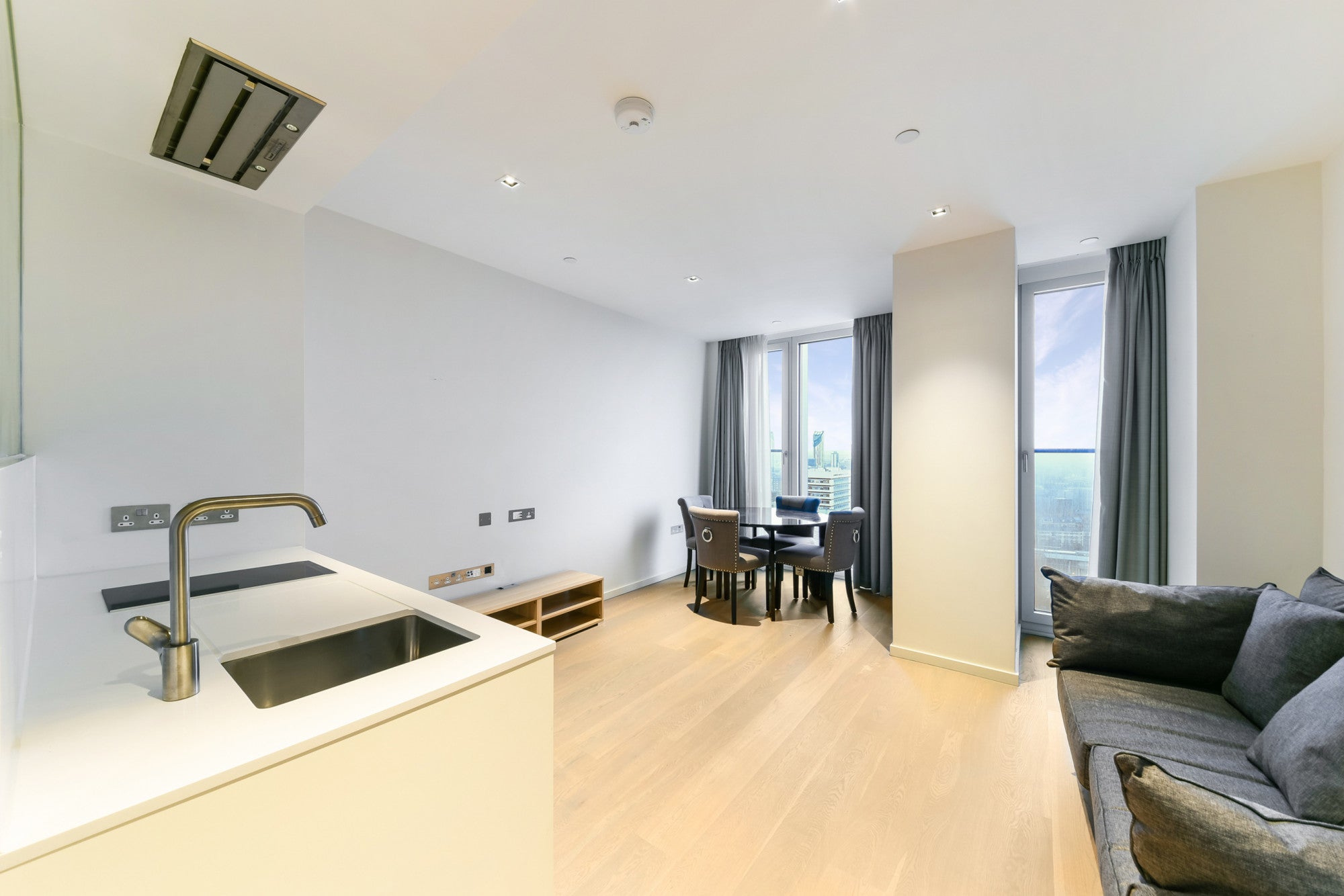 Flat Hatfields in Greater London