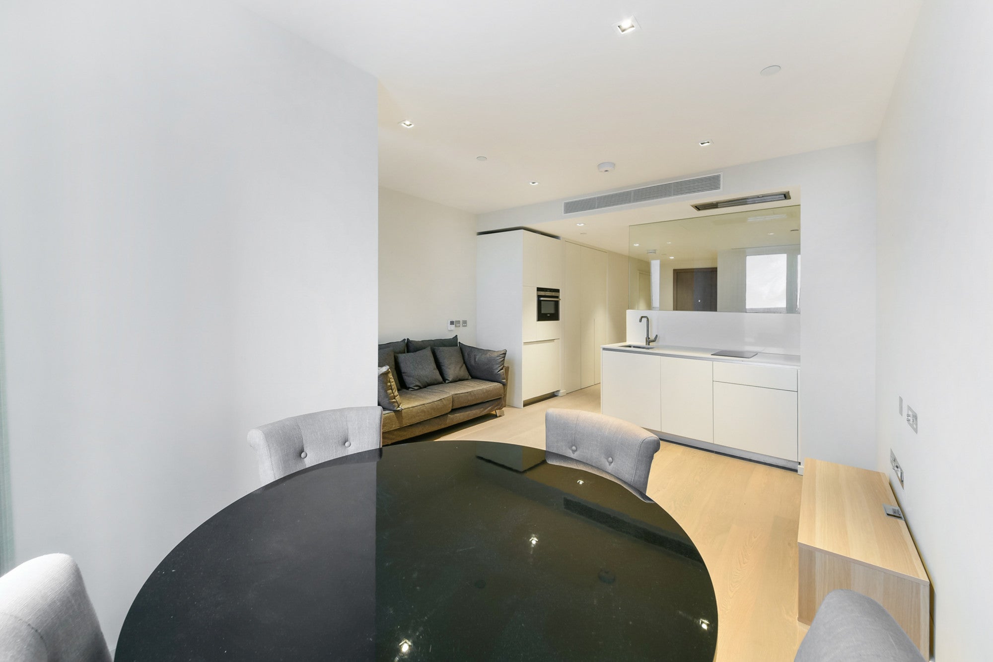 Flat Hatfields in Greater London