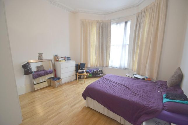 Flat Old Brompton Road in Greater London