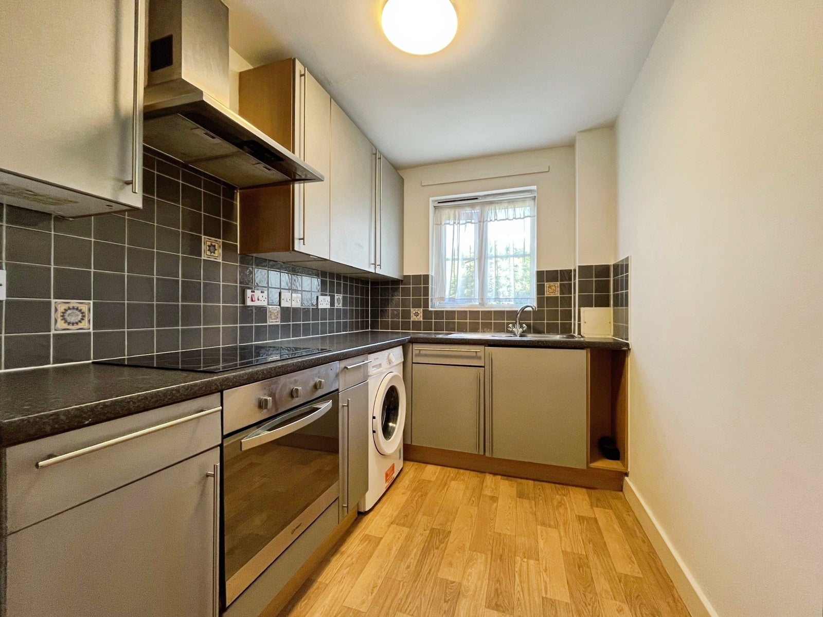 Flat Gurnell Grove in Greater London