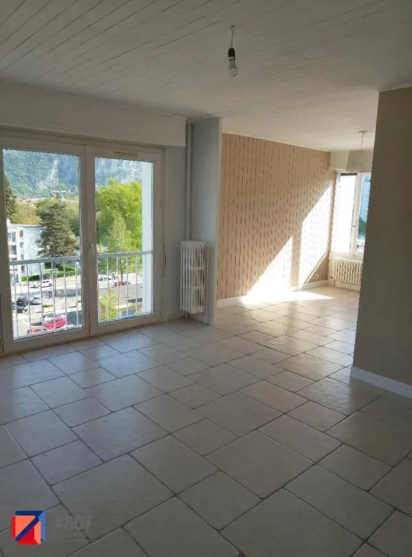 Flat Rue Perrine in La Roche-sur-Foron