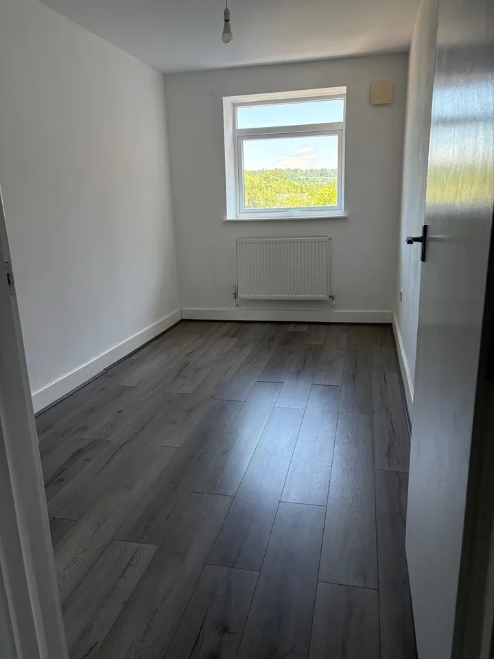 Flat Middlewood Road in Sheffield