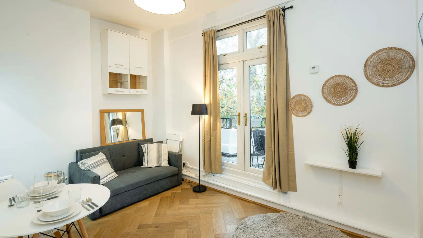 Flat Cambridge Gardens in Greater London
