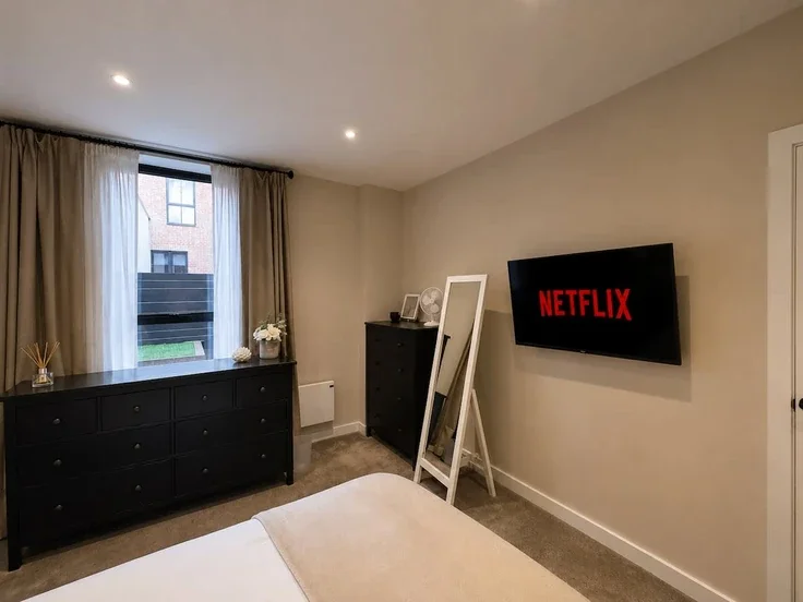 Flat London Road in Surrey Heath