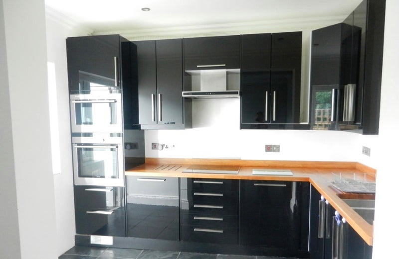 Room Quinton Street in Greater London