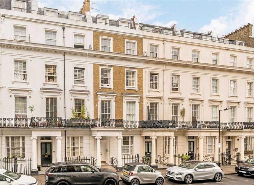 Flat Devonshire Terrace in City of Westminster